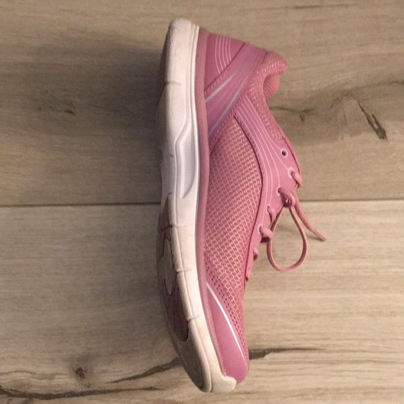 Ryka Women's Pink Athletic Shoes/Sneakers Tennis Shoes - Picture 3 of 16